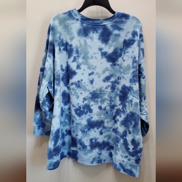 STYLE & CO BLUE TIE DYE CREWNECK WITH SIDE SLITS - Picture 5 of 7